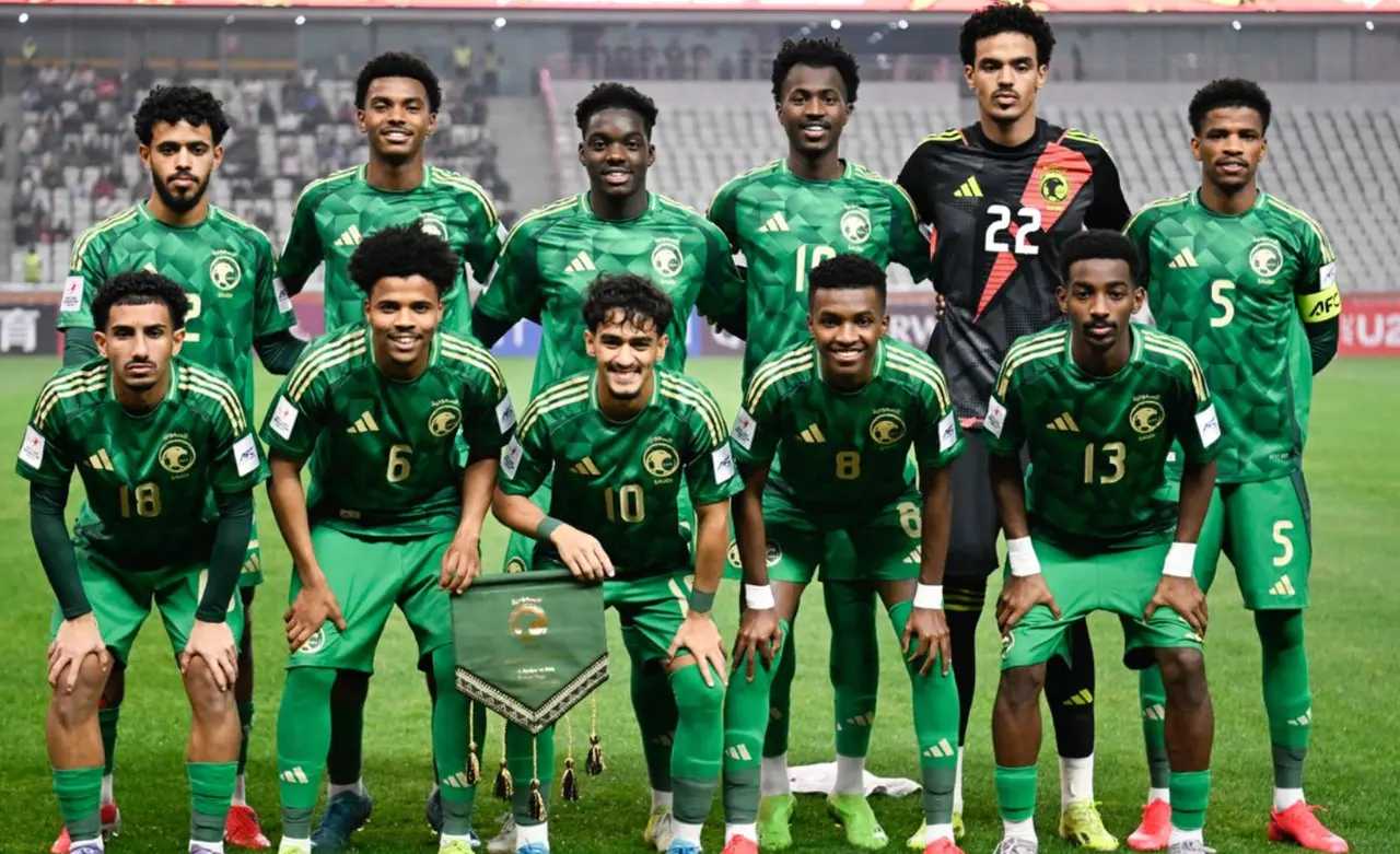 开云体育平台APP-亚洲杯总决赛即将打响，冠军归属成谜