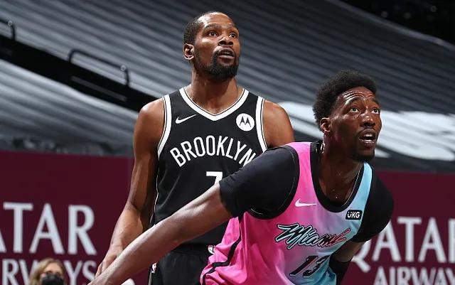 山西队完胜深圳队，欧文扛起全队