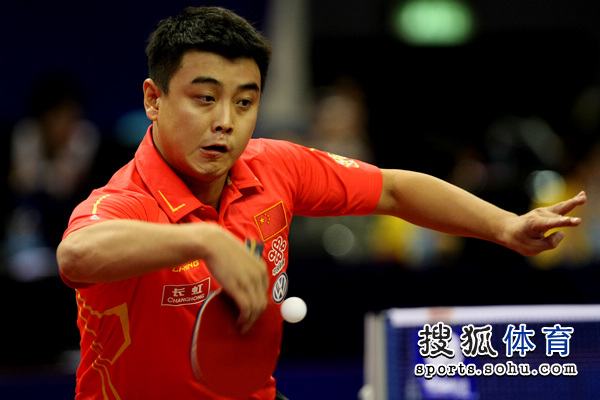 奥地利队横扫英格兰队，王皓统治全场