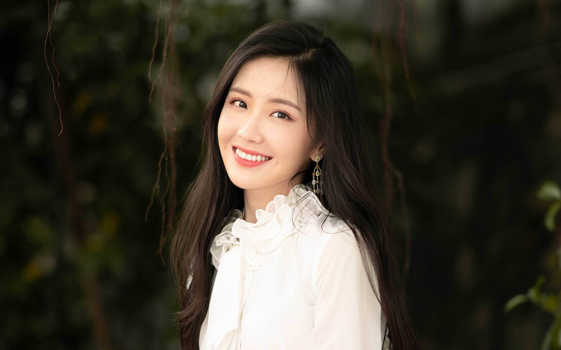 逆转之夜，切特·霍姆格伦如何成为爵士撕裂步行者防线的关键先生